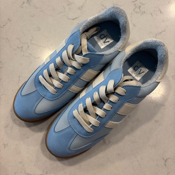 NWOT Dolce Vita DV rascal sneakers in blue and white - Picture 2 of 7